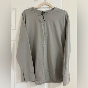 VUORI Feather Tee - White Sage